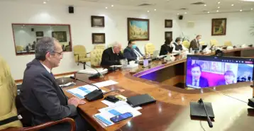 وزير الاتصالات يبحث مع الممثل المقيم للأمم المتحدة التعاون فى تنفيذ مشروعات الوزارة بمبادرة حياة كريمة