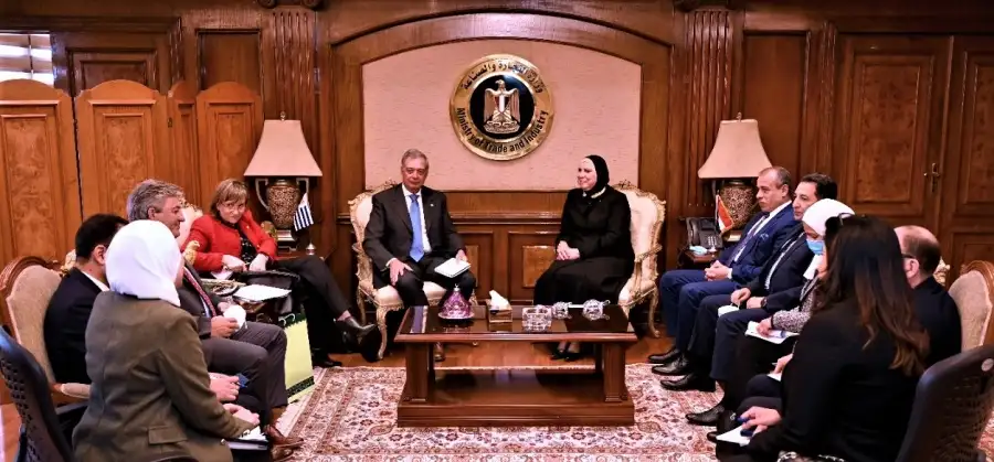وزيرة التجارة والصناعة تبحث مع وزير الزراعة بدولة أوروجواى سبل تنمية وتطوير التعاون الاقتصادى المشترك بين البلدين