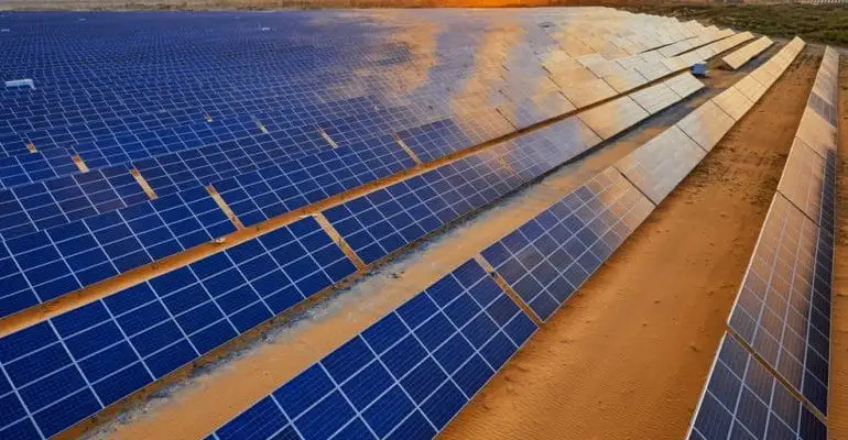 "الكهرباء” تعدل ضوابط مشروعات الطاقة الشمسية.. تعرف عليها