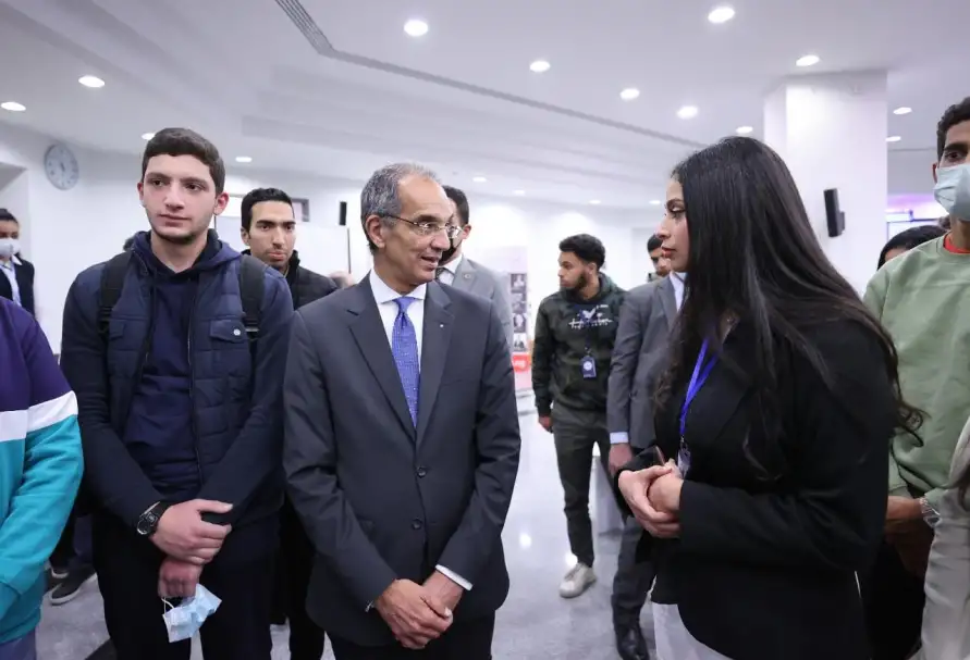وزير الاتصالات إطلاق أكثر من 125 خدمة حكومية على منصة مصر الرقمية
