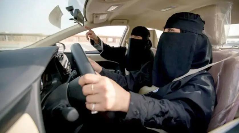 ارتفاع المشاركة النسائية في القوى العاملة السعودية تصعد إلى 36?