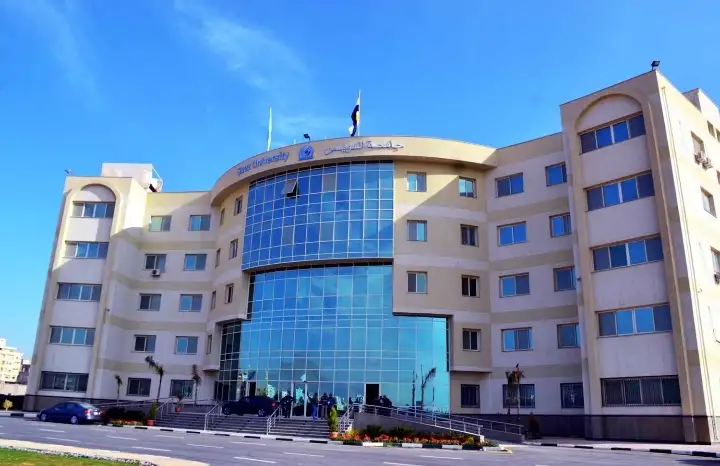فريق جائزة مصر للتميز الحكومي يتابع التحكيم النهائي للجوائز الداخلية بجامعة السويس