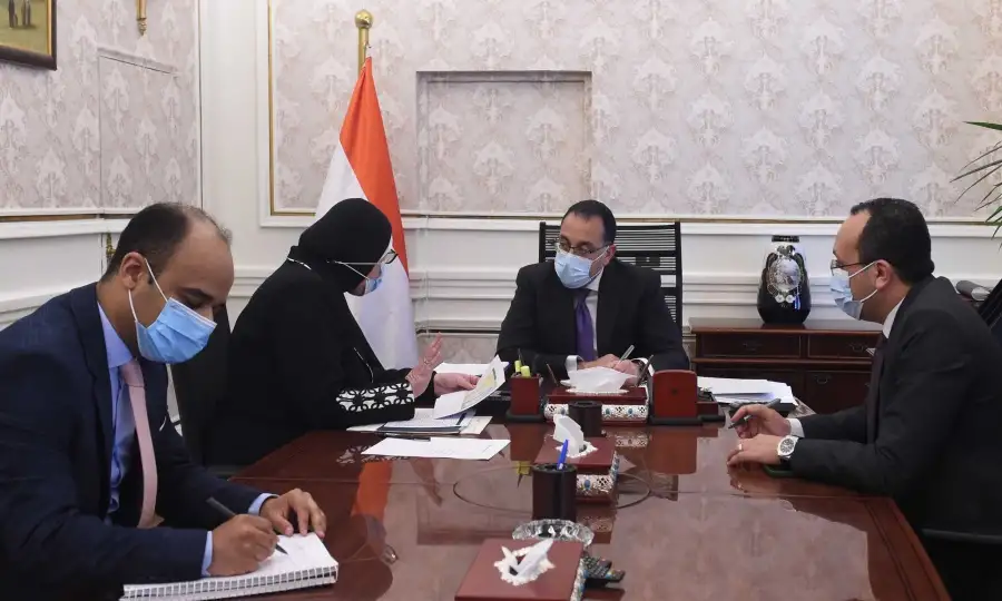 مدبولى: نعمل على دفع الصناعة المحلية خلال الفترة الحالية وتوفير مستلزمات الإنتاج