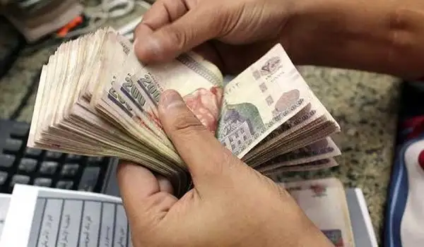 بنكا الأهلي ومصر: حصيلة بيع شهادات الـ18% بلغت 423 مليار جنيه خلال أسبوعين
