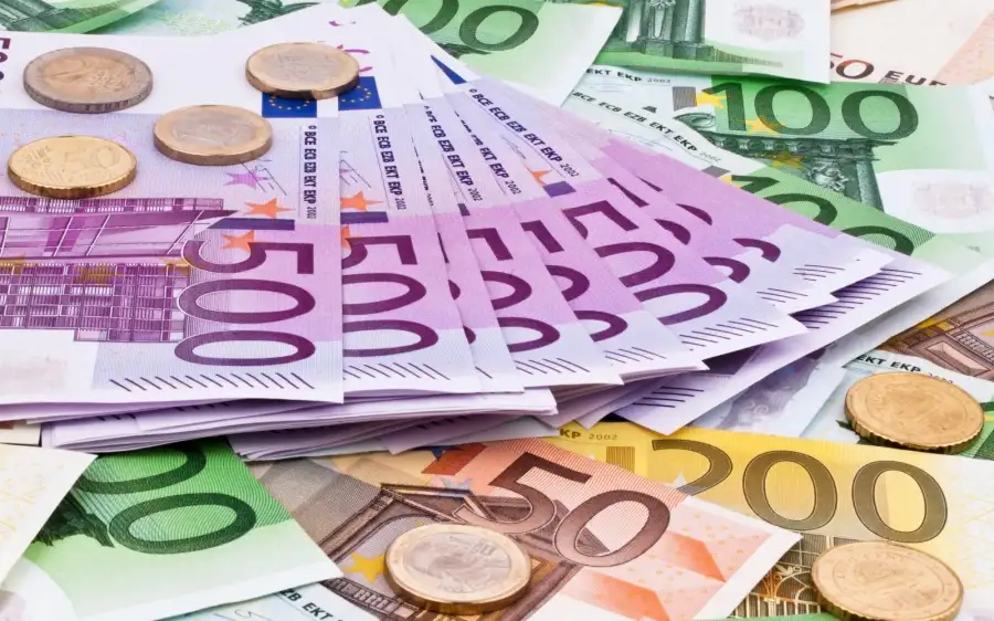 سعر اليورو اليوم الأحد 10-4-2022 في مصر