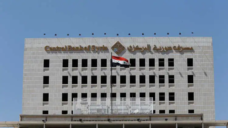 بنك سوريا المركزي يرفع سعر صرف العملة مقابل الدولار إلى 2814 ليرة