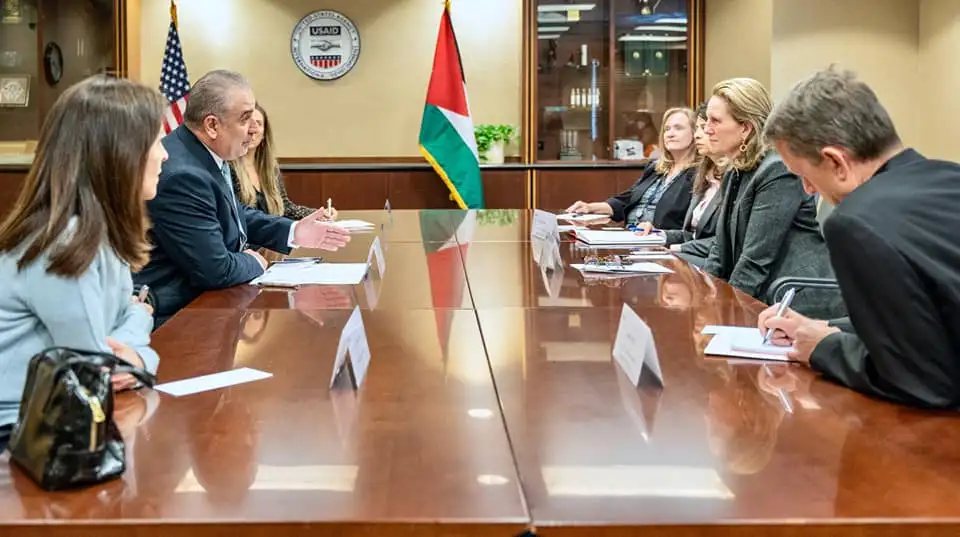 وزير التخطيط الأردني يبحث مع مسؤول أمريكي دعم الجهود الإصلاحية والتنموية