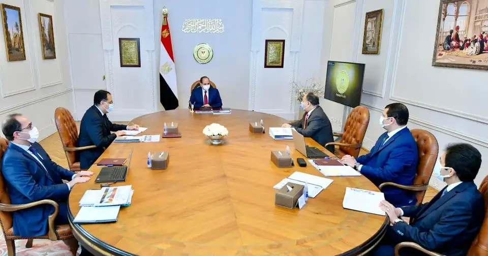 الرئيس السيسي يوجه بالانتهاء من ميكنة المرتبات وضرائب كسب العمل بنهاية العام الحالي