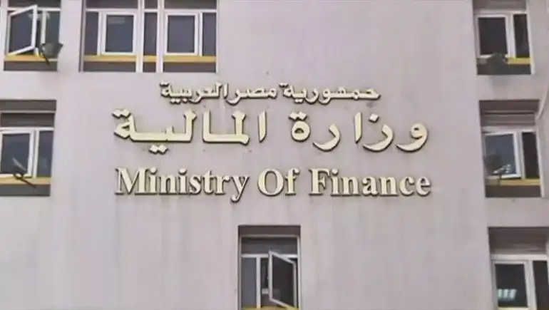رفع سعر الدولار الجمركى إلى 17 جنيهًا