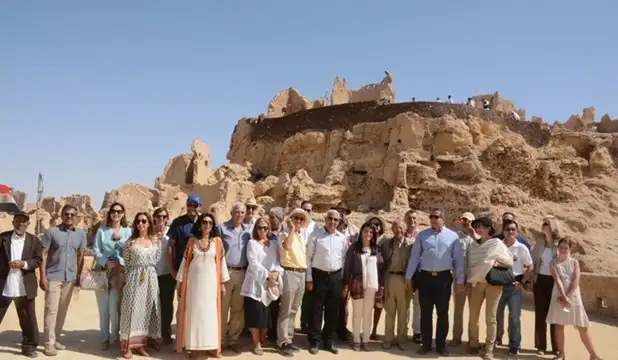 إقبال كبير من الزائرين والسياح على المعالم السياحية والأثرية في سيوة