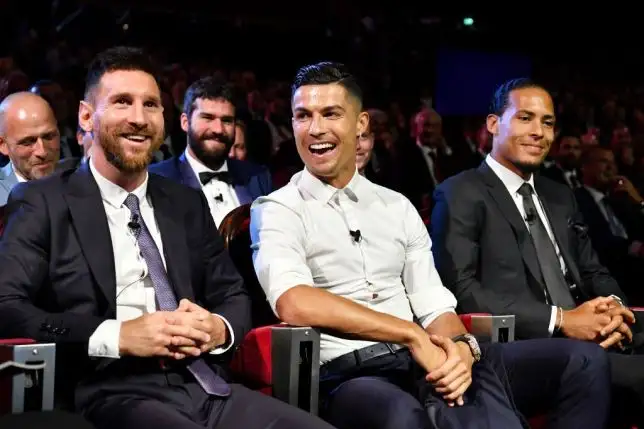 لويس دياز يختار الأفضل بين رونالدو وميسي