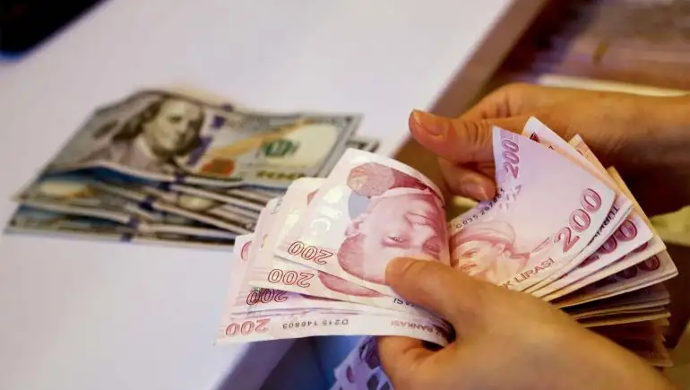 تراجع الليرة التركية إلى 15.16 أمام الدولار