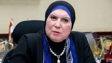 وزيرة الصناعة: الالتزام بتطبيق معايير الصحة والسلامة المهنية