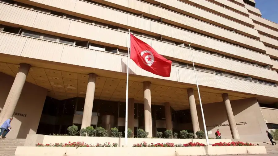 البنك المركزي التونسي يرفع سعر الفائدة الرئيسي إلى 7% لمواجهة التضخم