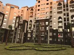 وزير الإسكان: الانتهاء من الهياكل الرئيسية للأبراج بالعاصمة الإدارية الجديدة
