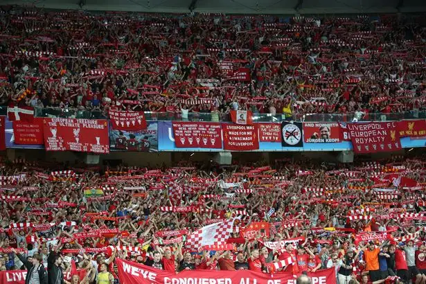 أعمال الشغب تؤجل بداية مباراة ريال مدريد وليفربول