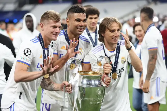 ريال مدريد يجدد للاعبه بعد التتويج بدوري الأبطال
