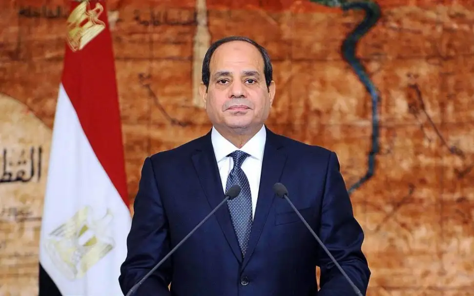 السيسي يشهد مراسم توقيع عقد شبكة القطار الكهربائى السريع مع "سيمنز"