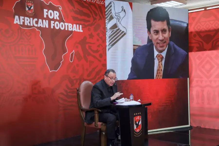 الأهلي يطلب من وزير الرياضة الإعلان عن نتيجة التحقيقات الخاصة بأزمة نهائي أفريقيا