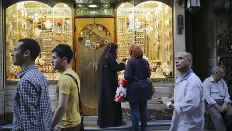 الذهب يرتفع جنيهًا واحدًا خلال أسبوع.. وعيار 21 يسجل 1006 جنيهات