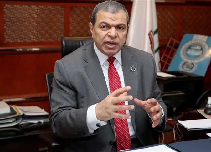 وزير القوى العاملة يتابع تنفيذ إجازة ذكرى ثورة 30 يونيو في القطاع الخاص