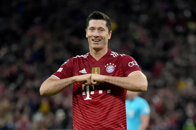 برشلونة يقدم عرضا رسميا لبايرن ميونخ لضم ليفاندوفسكي