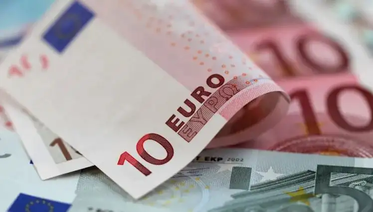 سعر اليورو اليوم الاثنين 11-7-2022 مقابل الجنيه في مصر