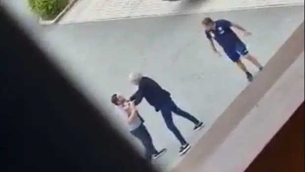مشاجرة ساخنة بين مدرب تورينو الإيطالي والمدير الرياضي