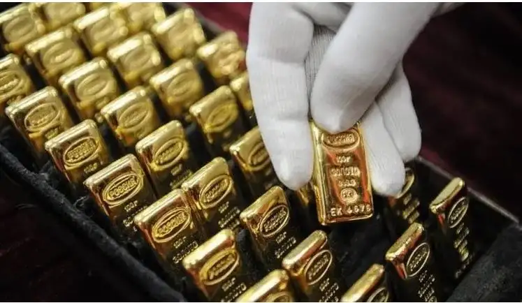 أسعار الذهب تتراجع إلي 1766 دولارًا للأوقية مع ارتفاع عوائد سندات الخزانة الأمريكية