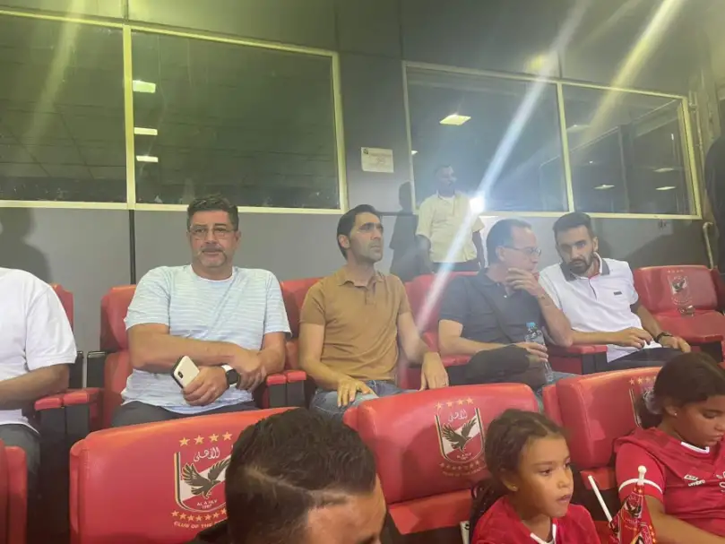 فيتوريا يحضر مباراة الأهلي و فاركو بالدوري