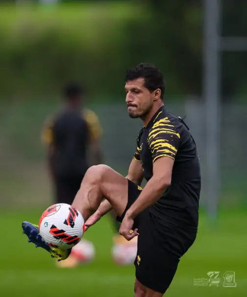 حجازي وطارق حامد يشاركان في فوز اتحاد جدة وديا أمام سالزبورج