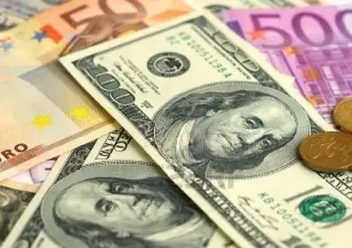 الدولار يرتفع قرشين في 9 بنوك بنهاية تعاملات اليوم