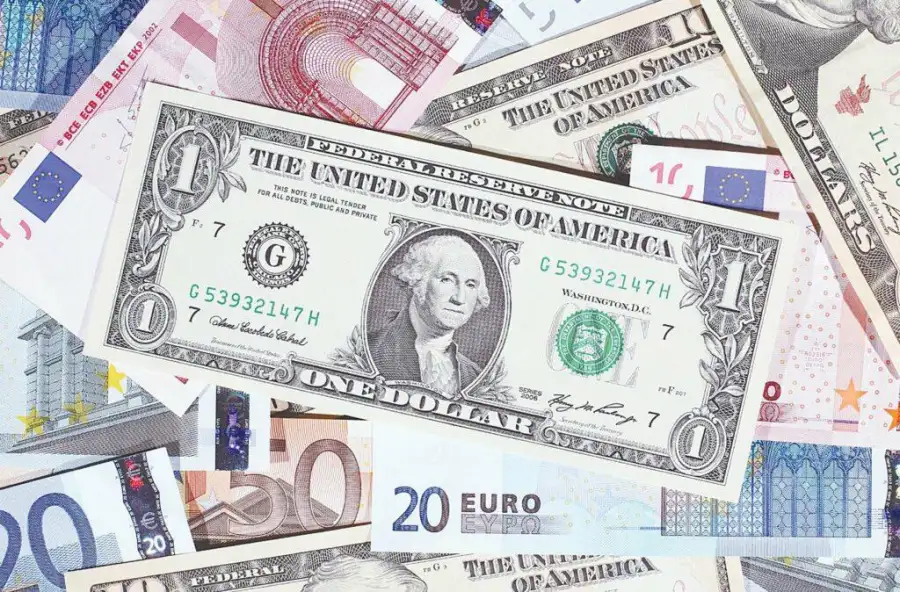 أسعار العملات اليوم الأحد 14-8-2022 في مصر ببداية التعاملات