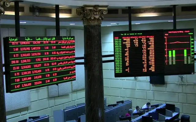 البورصة المصرية تواصل الهبوط