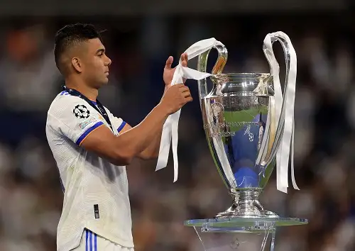 رسالة مؤثرة من كاسيميرو في وداع ريال مدريد