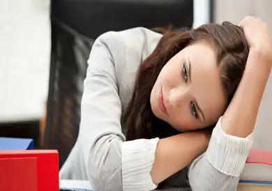 قلق الكفاءة المهنية.. خطوات لتهدئة النفس في حالات انعدام الثقة