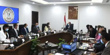 مدبولي يتابع موقف خطط ومشروعات صندوق مصر السيادي لجذب مزيد من الاستثمارات الأجنبية المباشرة