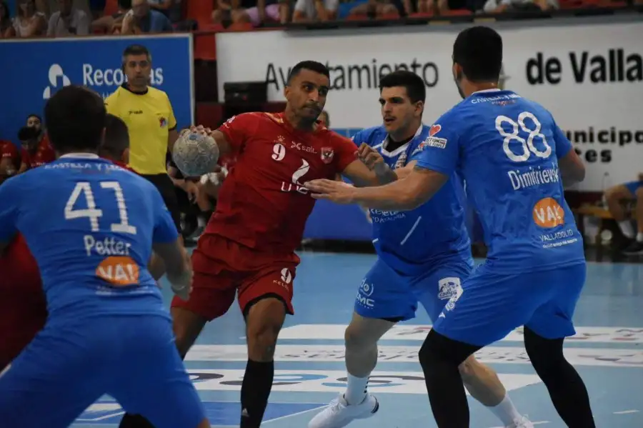 رجال يد الأهلي يتوج ببطولة كأس الأبطال الدولية بالبوسنة