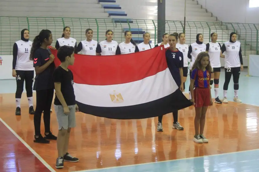 مصر تهزم الكاميرون في بطولة إفريقيا لشابات الكرة الطائرة
