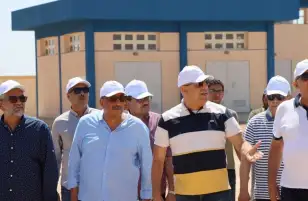 وزير الإسكان يتفقد مشروعات مياه الشرب والصرف الصحي بمدينة شرم الشيخ