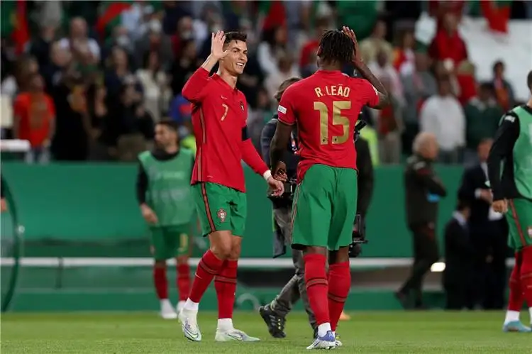 رونالدو ولياو يقودان تشكيل البرتغال ضد التشيك في دوري الأمم الأوروبية