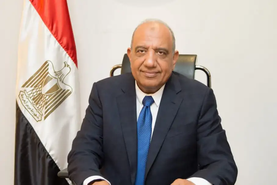 وزير قطاع الأعمال يبحث مع مجموعة CNBM الصينية فرص التعاون المشترك