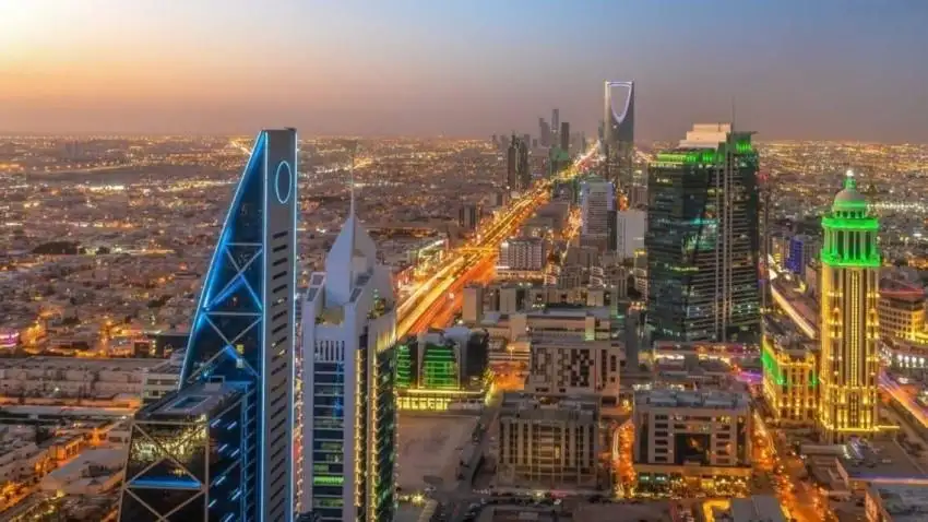 السعودية تعتزم بيع سندات وصكوك وإعادة شراء ديون بقيمة 15.5 مليار دولار