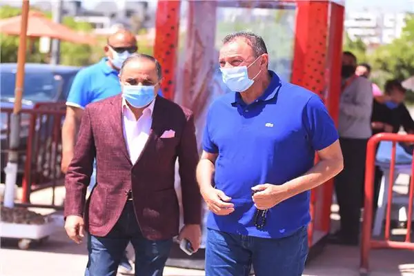 محمد شوقي رئيسا لبعثة الأهلي في الامارات