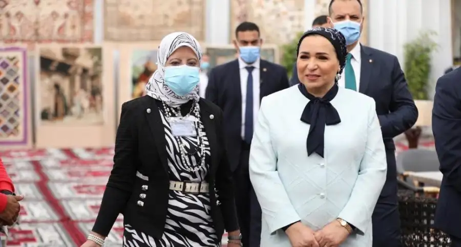 السيدة انتصار السيسي تتفقد المنطقة الخضراء بقمة المناخ