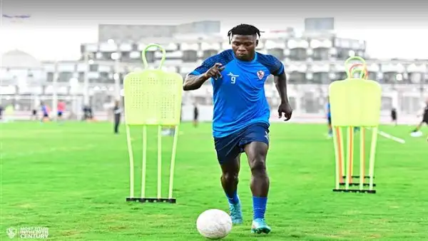 أكينيولا يصل القاهرة غدًا للانتظام في تدريبات الزمالك