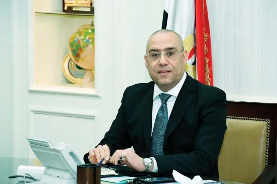 وزير الإسكان: 10 قرارات إدارية لإزالة التعديات ومخالفات البناء بالمدن الجديدة