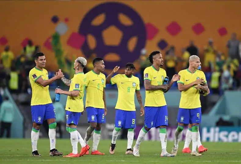 كأس العالم.. مدرب البرازيل: يجب توخي الحذر في الأدوار الاقصائية