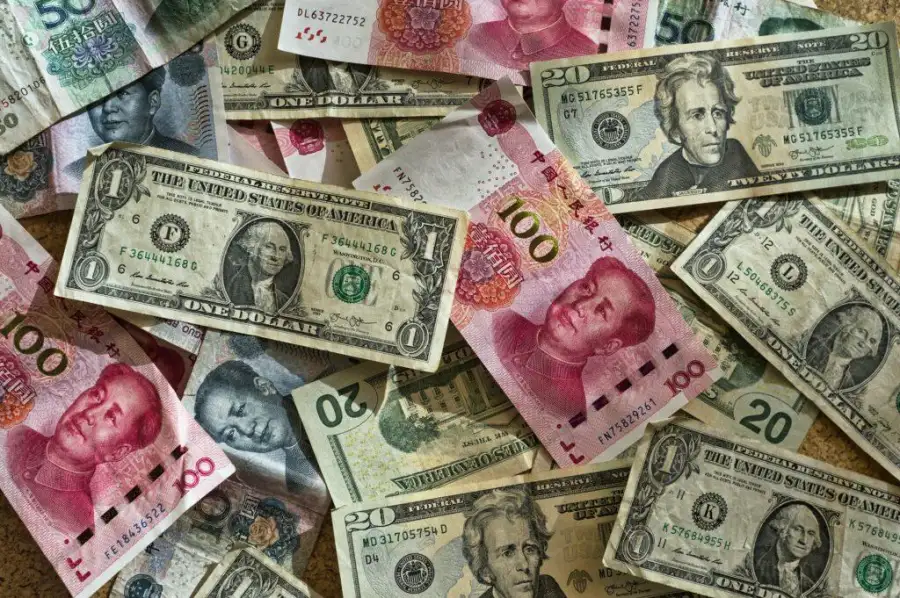 أسعار العملات اليوم الخميس 8-12-2022 مقابل الجنيه في بداية التعاملات البنكية