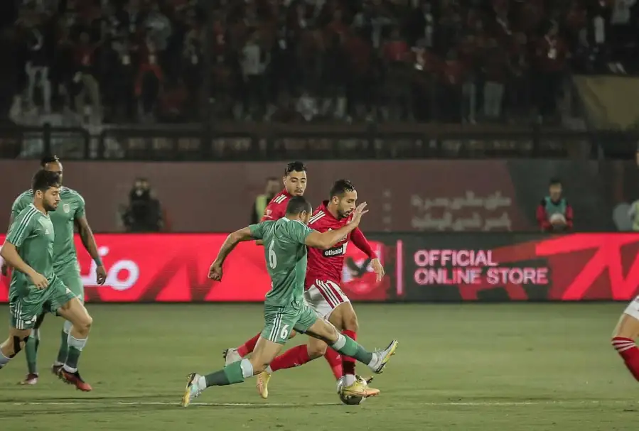 الأهلي يواصل صدارته للدوري بالفوز على الاتحاد السكندري